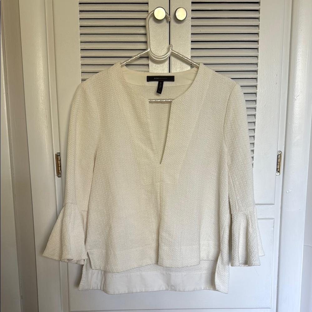 BCBGMaxAzria Ivory Textured Blouse with Ruffle Sleeves